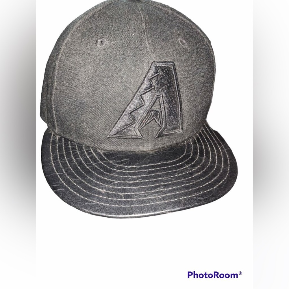 Black on black Arizona diamondback snapback